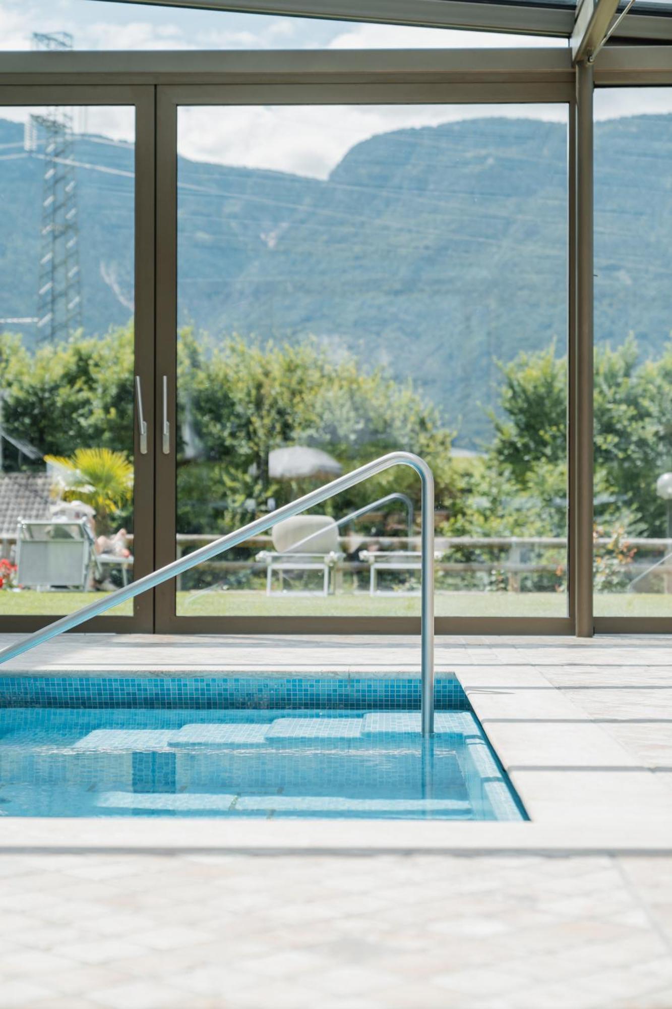 Hotel Girlanerhof Eppan an der Weinstraße Eksteriør billede