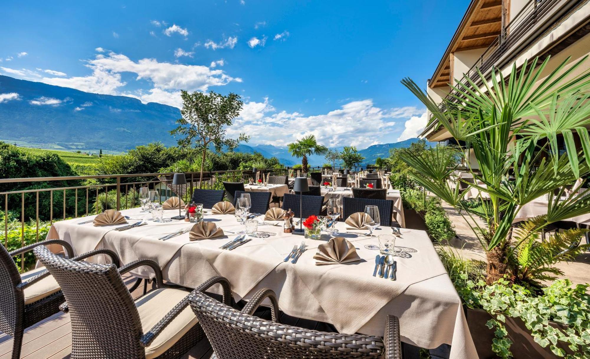 Hotel Girlanerhof Eppan an der Weinstraße Eksteriør billede